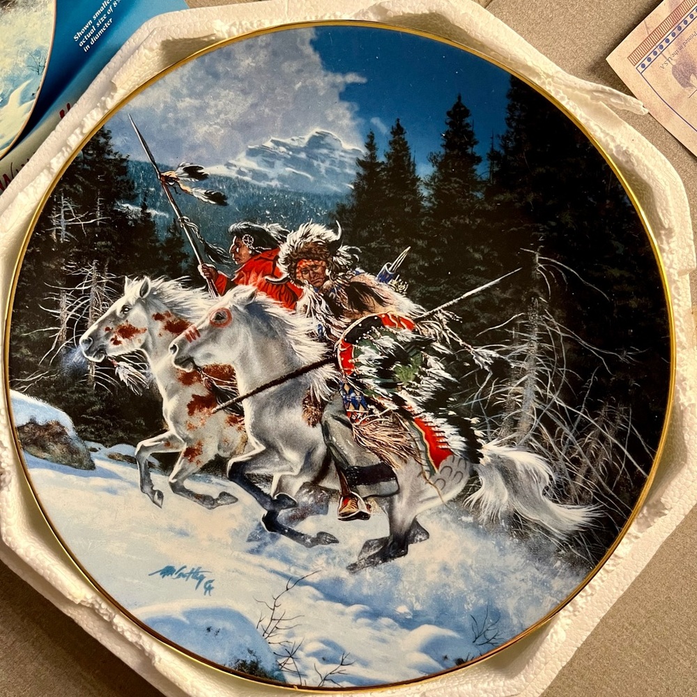 The Bradford Exchange Decorative Plate with Red and Blue Accents